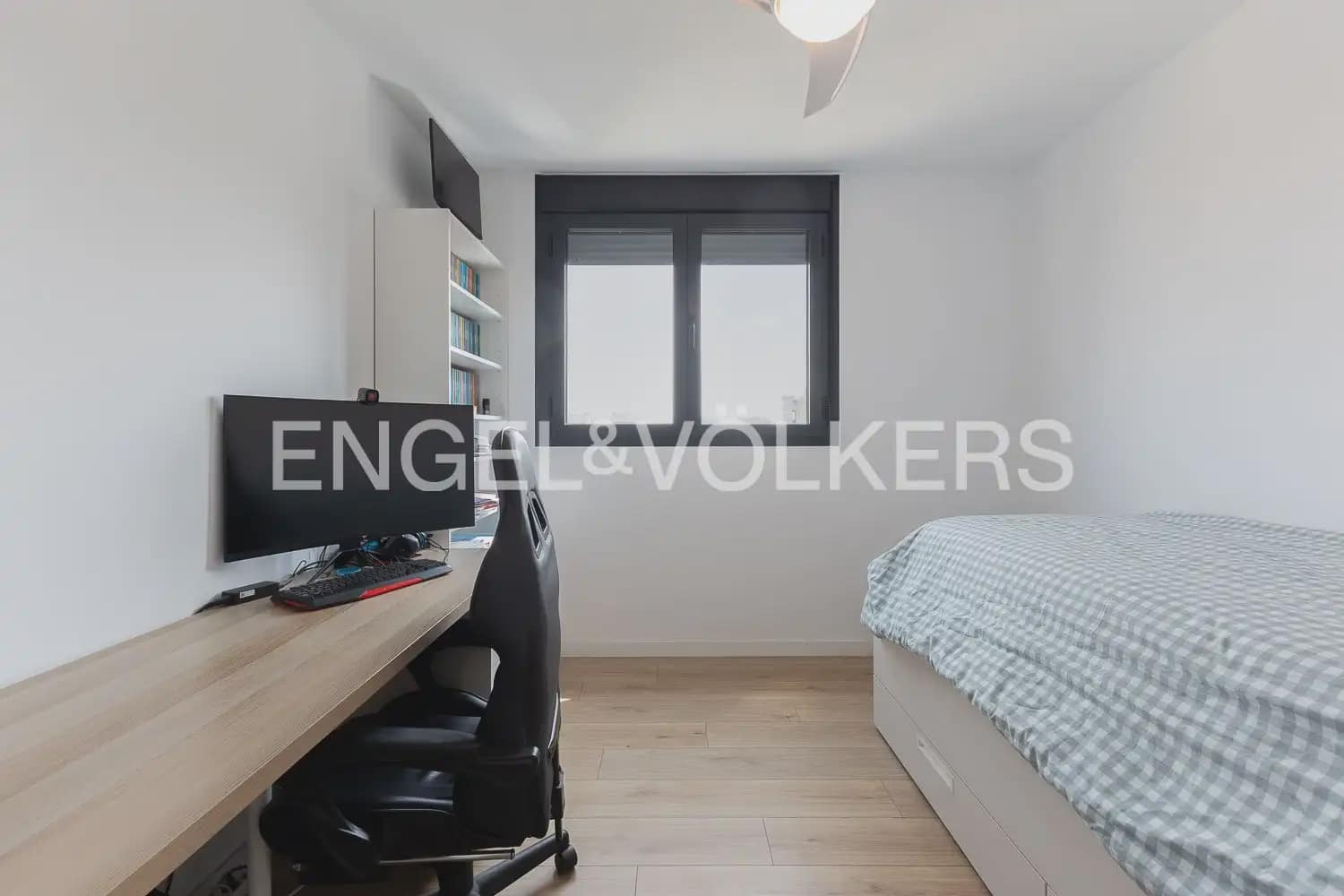 4 camera da letto Appartamento da affittare in Valencia citta con piscina garage - 2.800 € (Rif: 9897672)