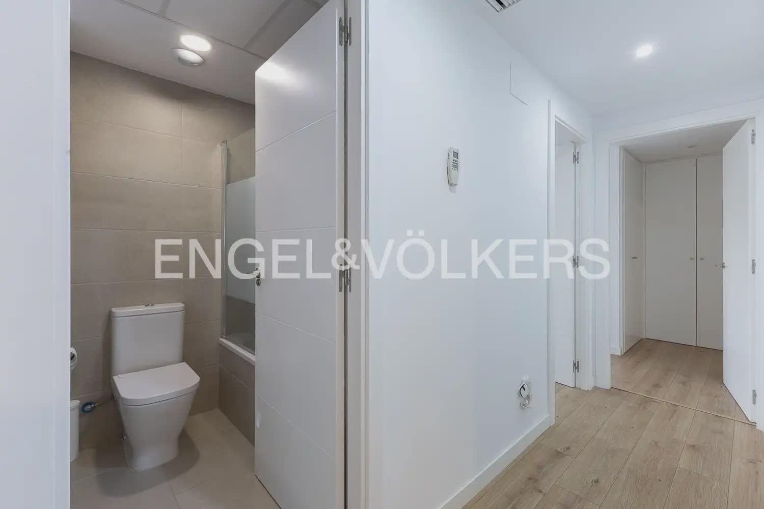 4 camera da letto Appartamento da affittare in Valencia citta con piscina garage - 2.800 € (Rif: 9897672)