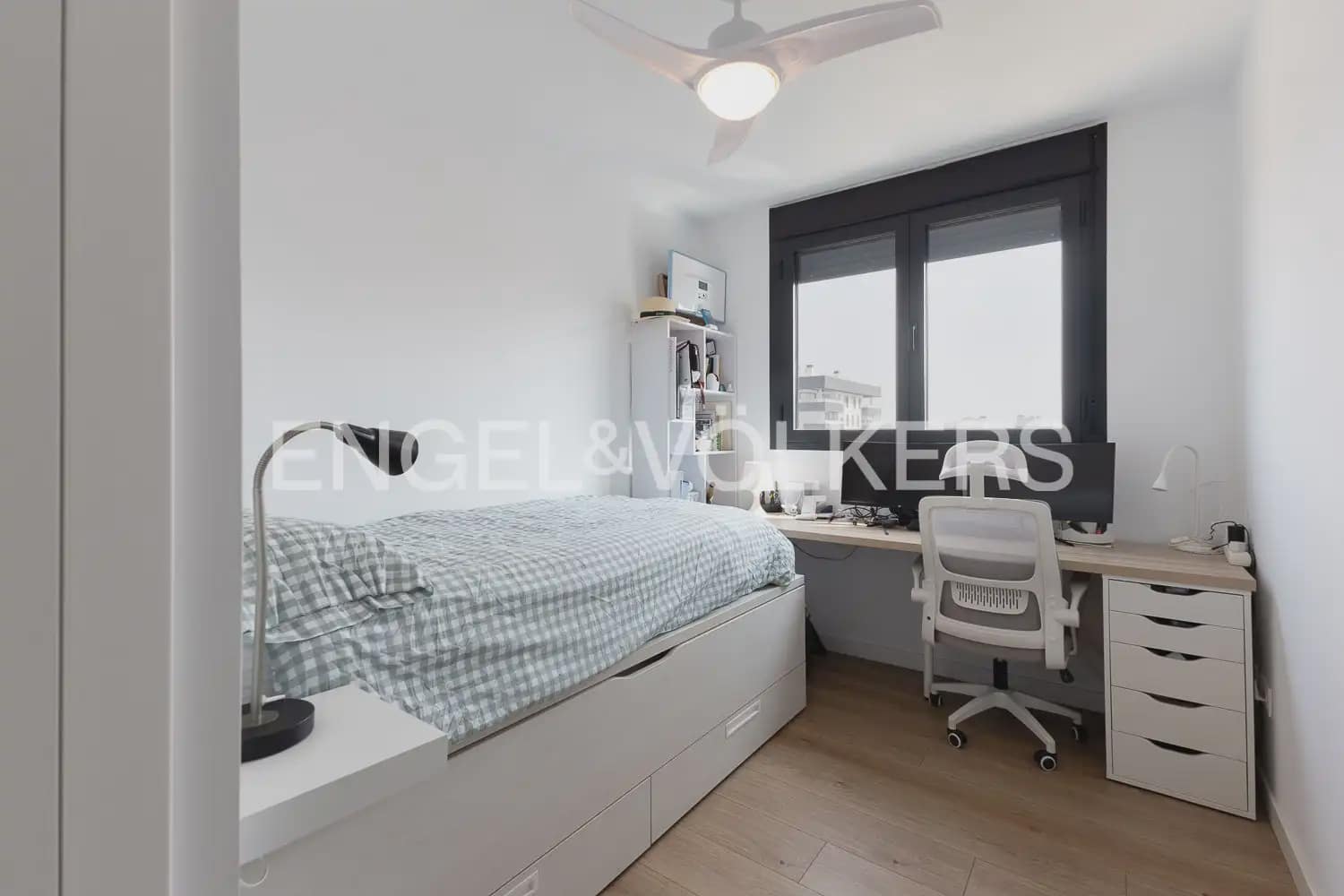 4 camera da letto Appartamento da affittare in Valencia citta con piscina garage - 2.800 € (Rif: 9897672)