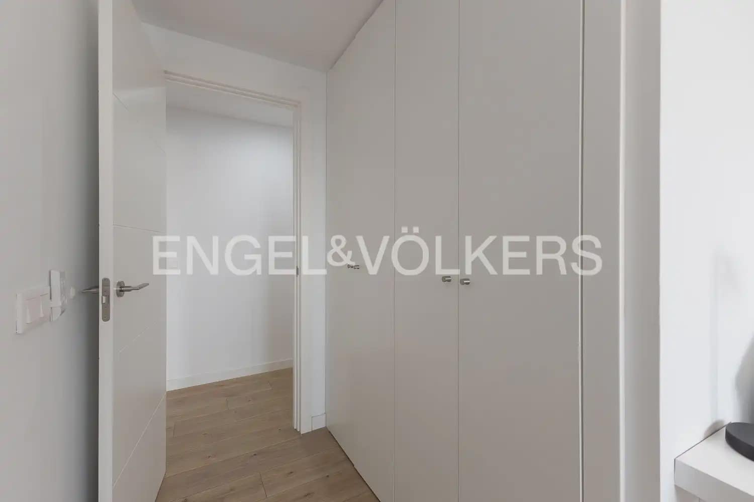 4 camera da letto Appartamento da affittare in Valencia citta con piscina garage - 2.800 € (Rif: 9897672)