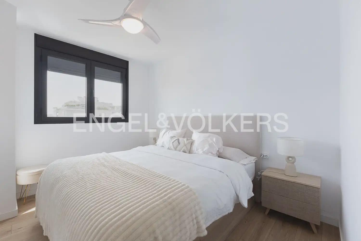 4 camera da letto Appartamento da affittare in Valencia citta con piscina garage - 2.800 € (Rif: 9897672)