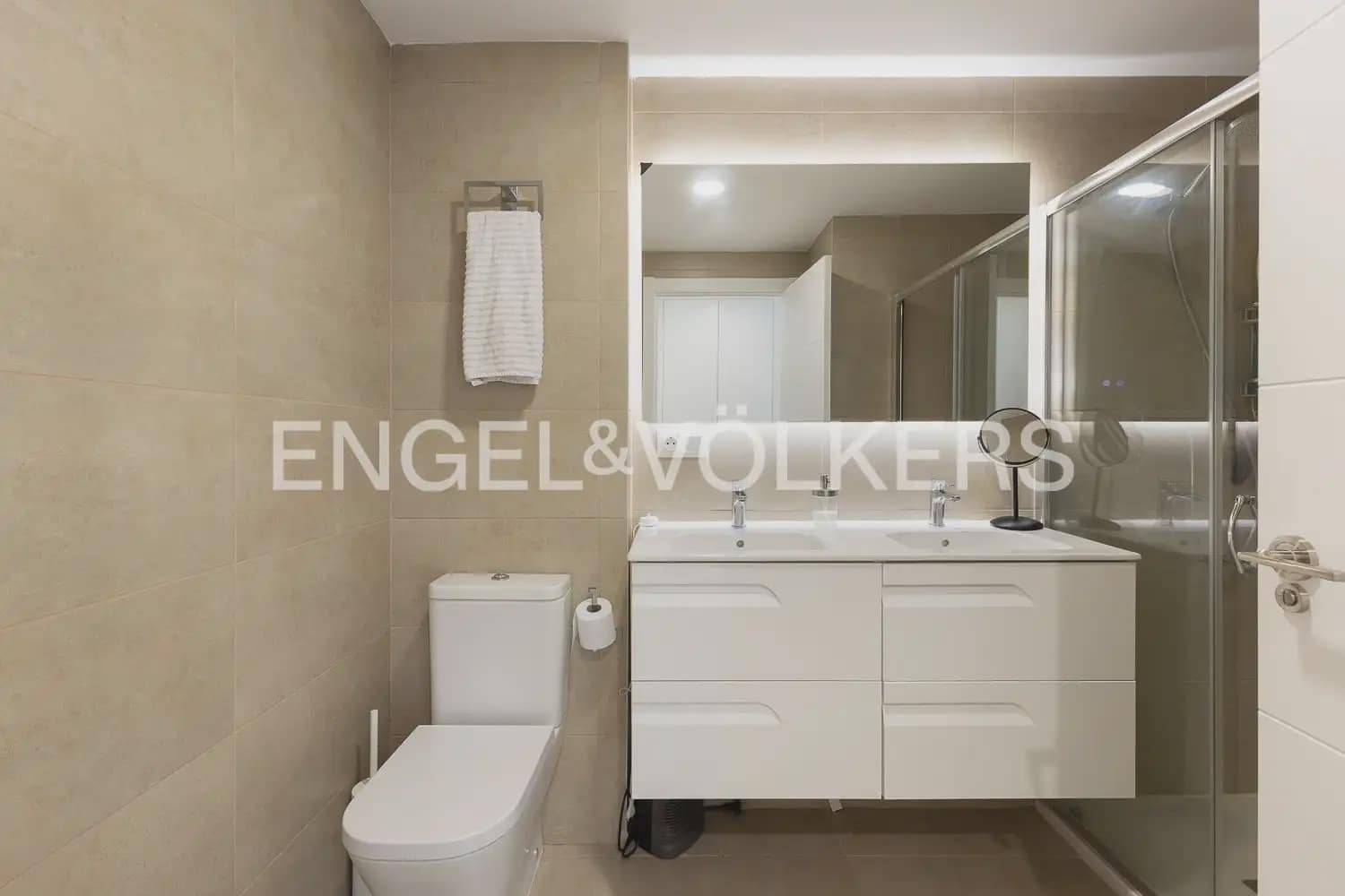 4 camera da letto Appartamento da affittare in Valencia citta con piscina garage - 2.800 € (Rif: 9897672)