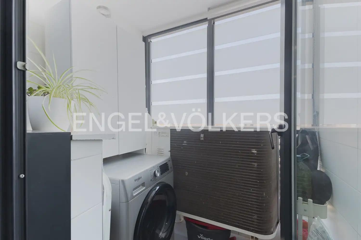 4 camera da letto Appartamento da affittare in Valencia citta con piscina garage - 2.800 € (Rif: 9897672)