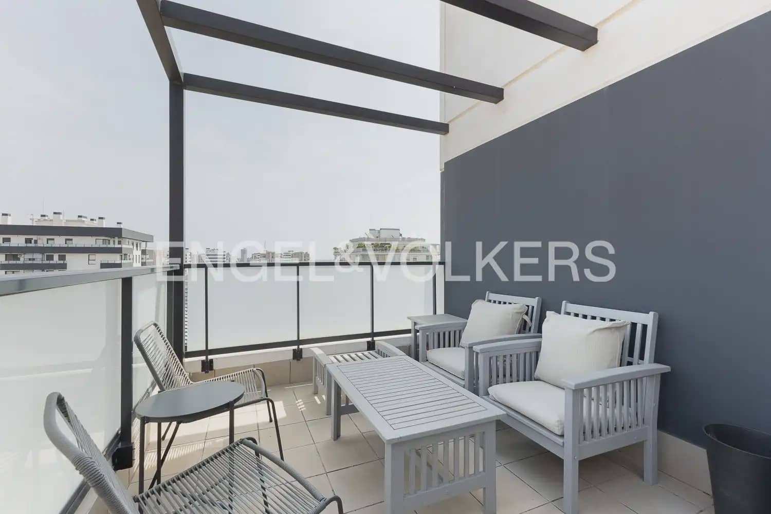 4 camera da letto Appartamento da affittare in Valencia citta con piscina garage - 2.800 € (Rif: 9897672)