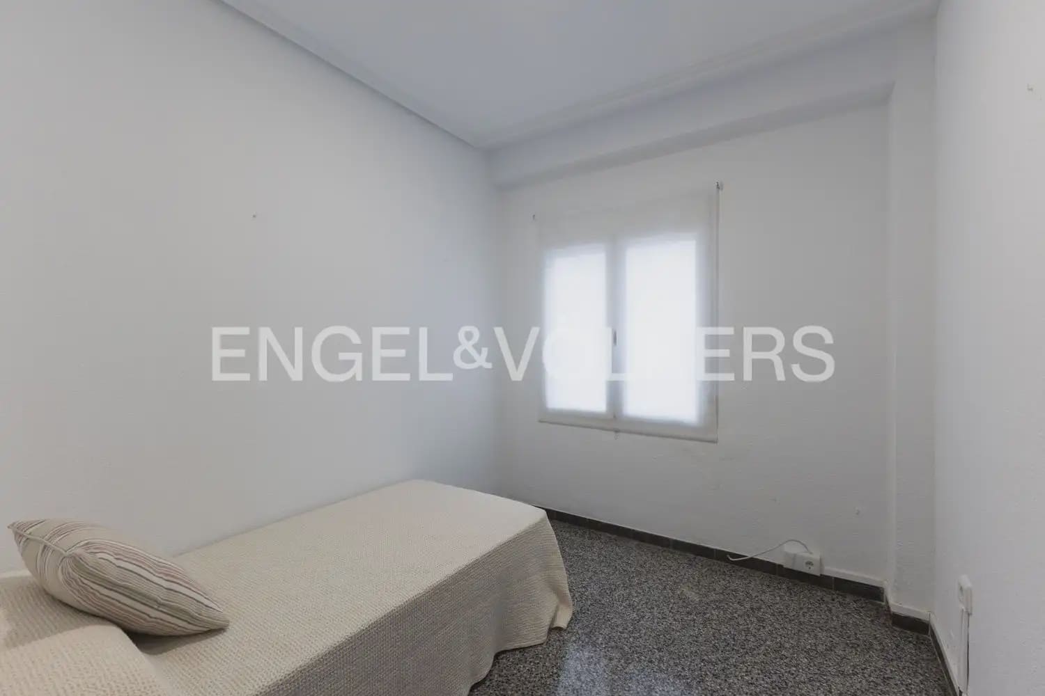 5 Zimmer Wohnung zu verkaufen in Valencia Stadt mit Garage - 655.000 € (Ref: 9897673)