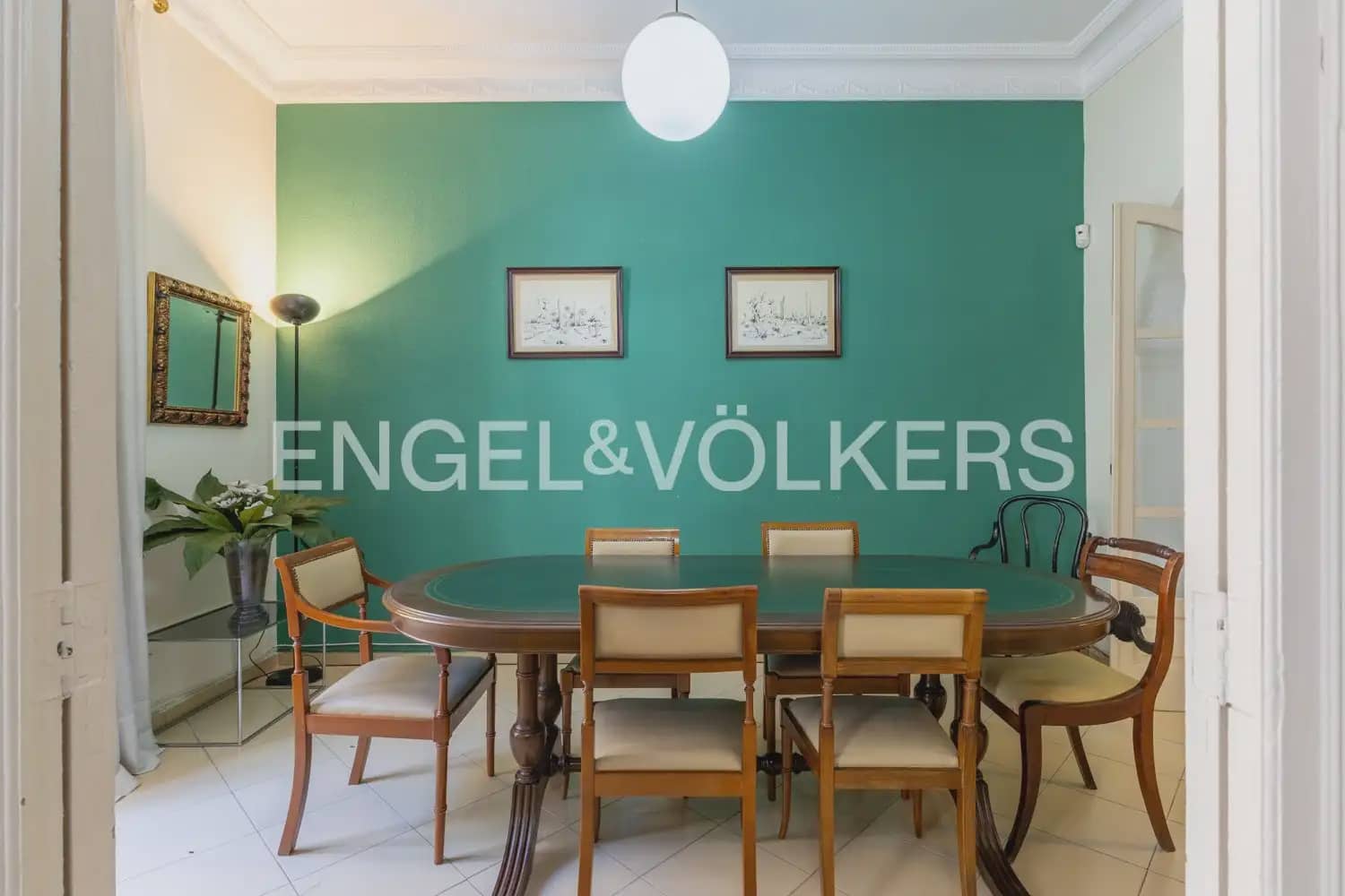 4 sypialnia Mieszkanie do wynajęcia w Miasto Walencja - 1 800 € (Ref: 9897675)
