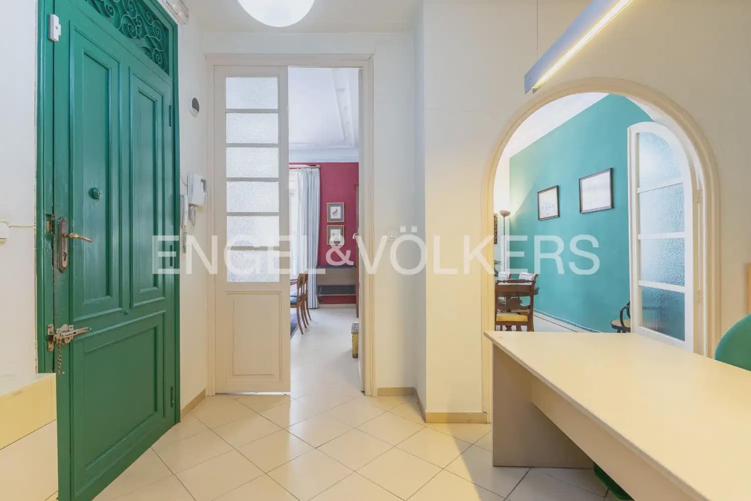 4 sypialnia Mieszkanie do wynajęcia w Miasto Walencja - 1 800 € (Ref: 9897675)