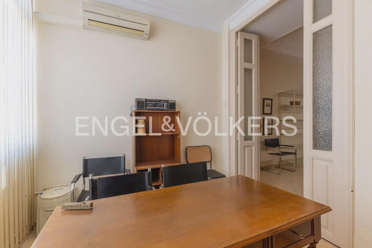 4 sypialnia Mieszkanie do wynajęcia w Miasto Walencja - 1 800 € (Ref: 9897675)