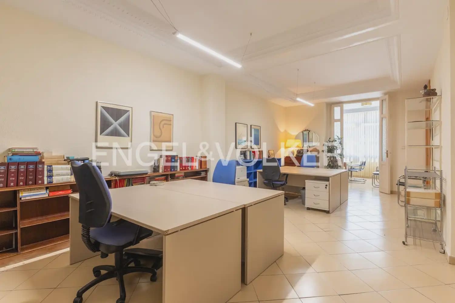 4 sypialnia Mieszkanie do wynajęcia w Miasto Walencja - 1 800 € (Ref: 9897675)