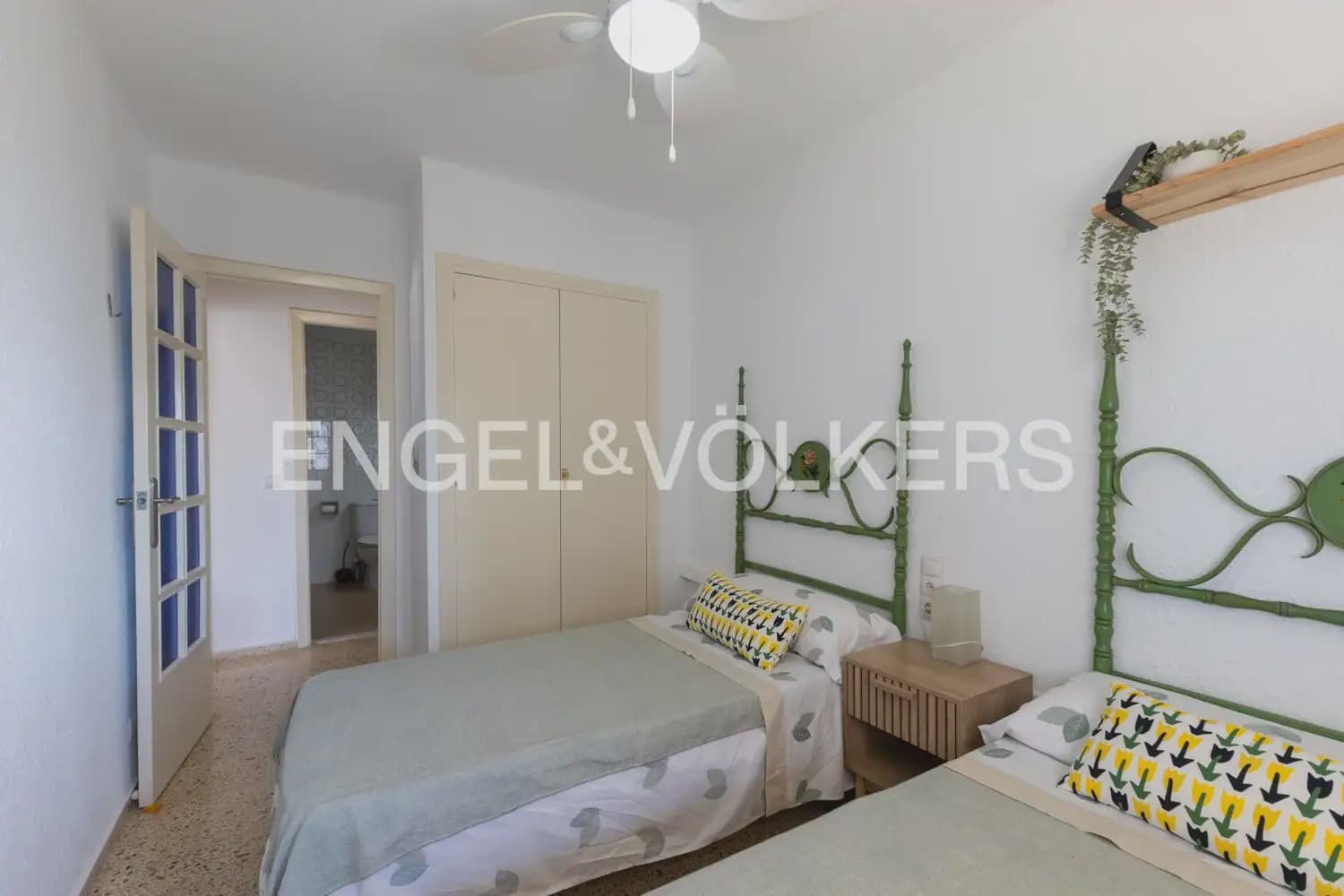 2 soveværelse Lejlighed til leje i Benicassim med garage - € 1.000 (Ref: 9897676)