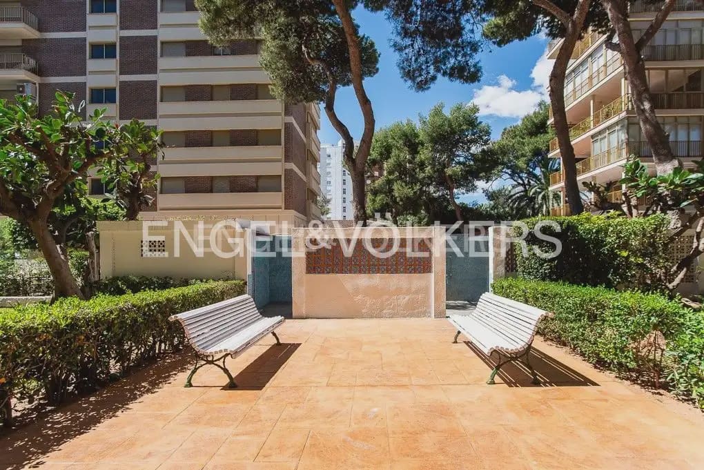 2 soveværelse Lejlighed til leje i Benicassim med garage - € 1.000 (Ref: 9897676)