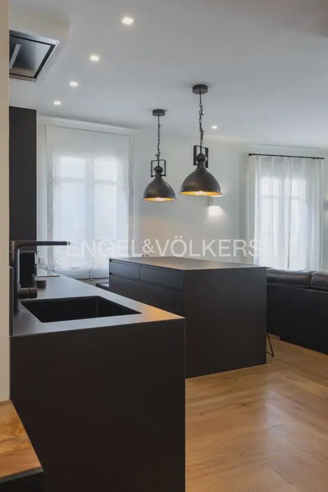 3 Zimmer Wohnung zu vermieten in Valencia Stadt - 3.100 € (Ref: 9897677)