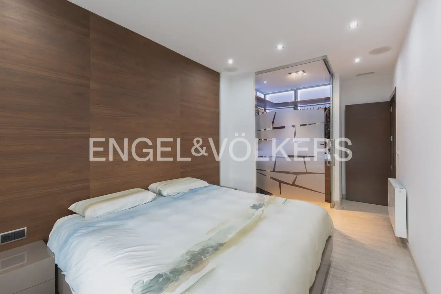 3 bedroom Flat for sale in Rafelbunyol with garage - € 360,000 (Ref: 9897679)