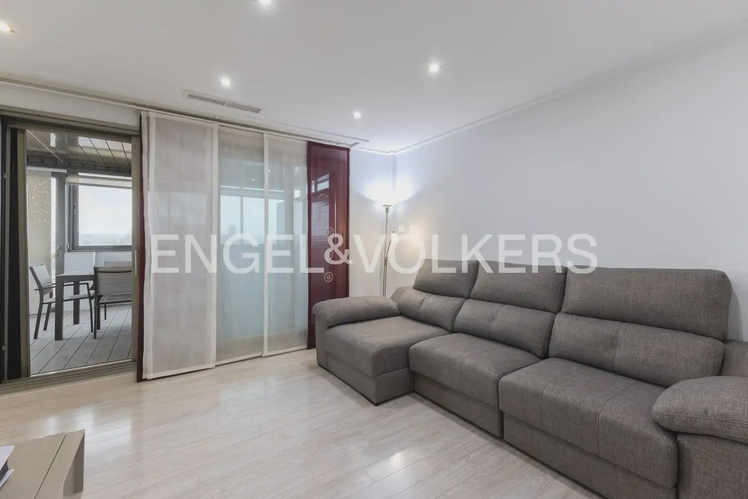 3 bedroom Flat for sale in Rafelbunyol with garage - € 360,000 (Ref: 9897679)