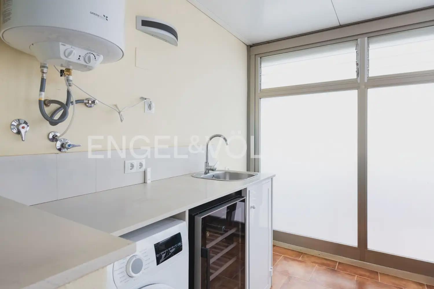 3 bedroom Flat for sale in Rafelbunyol with garage - € 360,000 (Ref: 9897679)