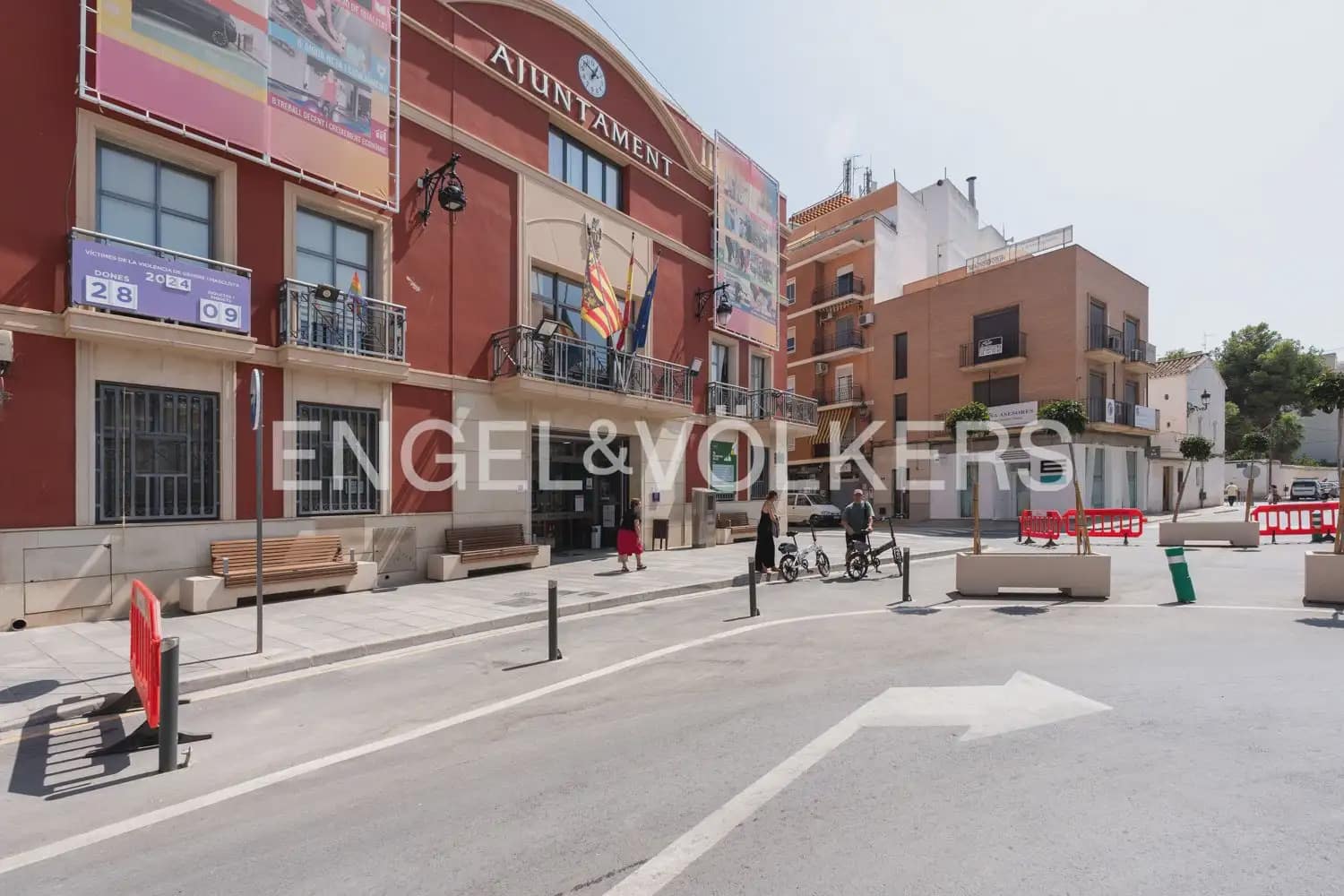 3 bedroom Flat for sale in Rafelbunyol with garage - € 360,000 (Ref: 9897679)