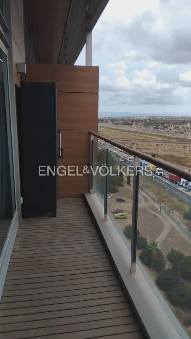1 Zimmer Wohnung zu vermieten in Xirivella mit Garage - 1.300 € (Ref: 9897680)