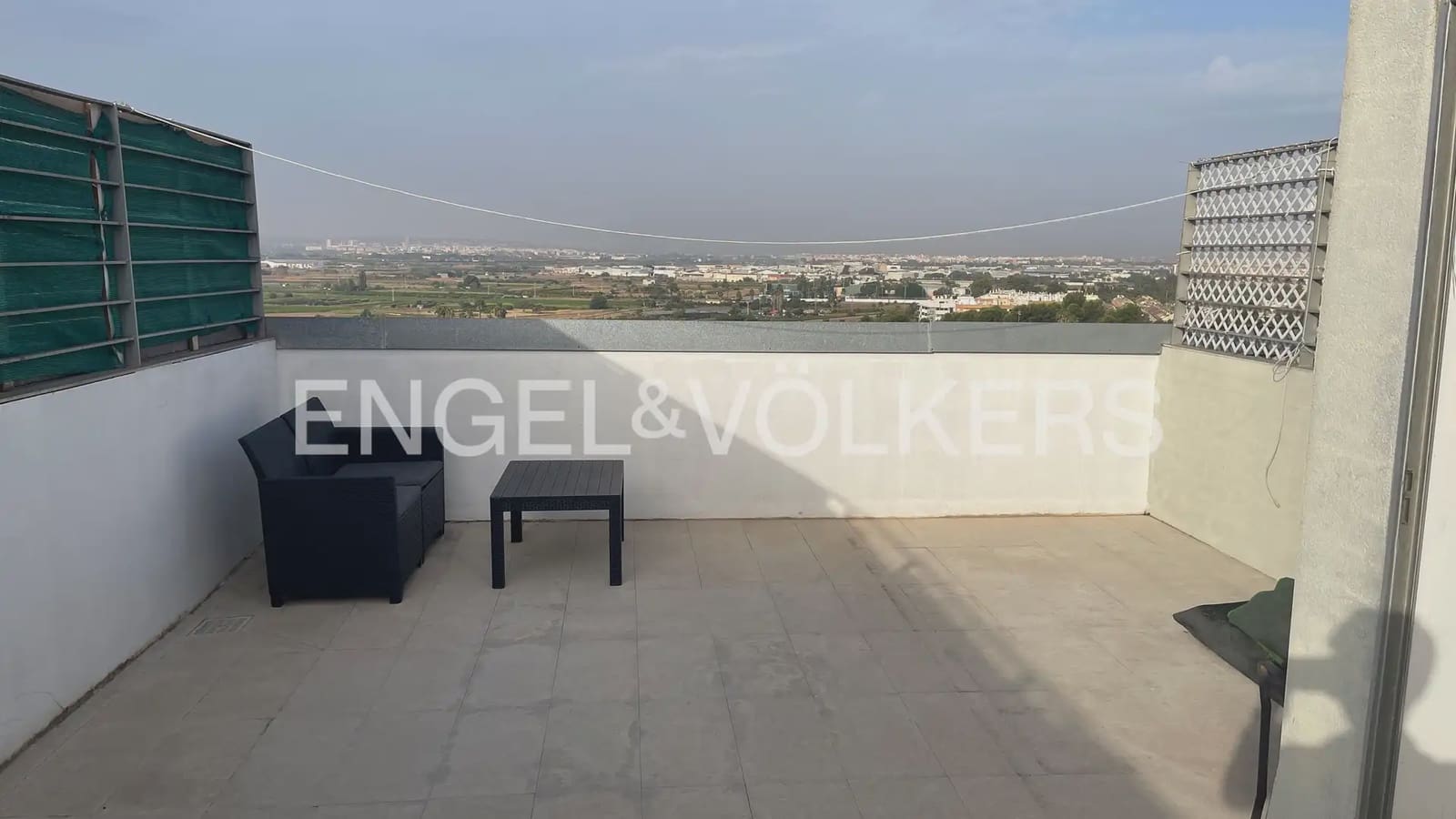 1 Zimmer Wohnung zu vermieten in Xirivella mit Garage - 1.300 € (Ref: 9897680)