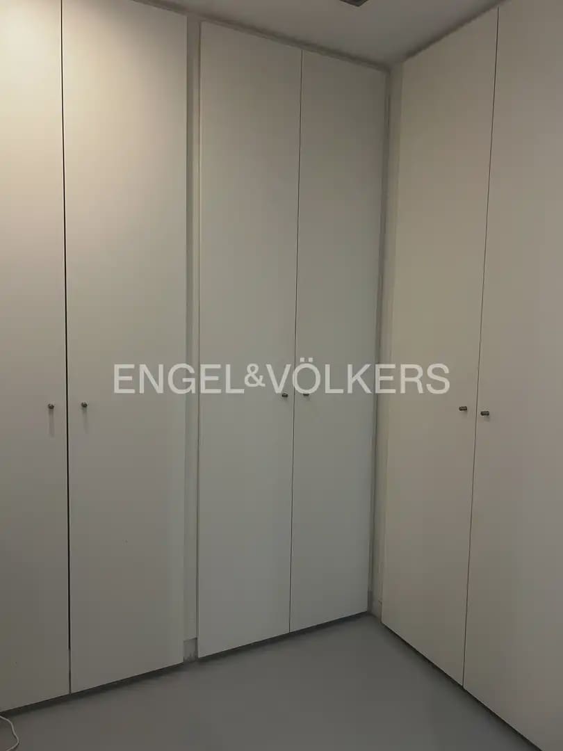 3 makuuhuone Asunto vuokrattavana paikassa Valencia kaupunki mukana 
autotalli - 2 300 € (Ref: 9897681)