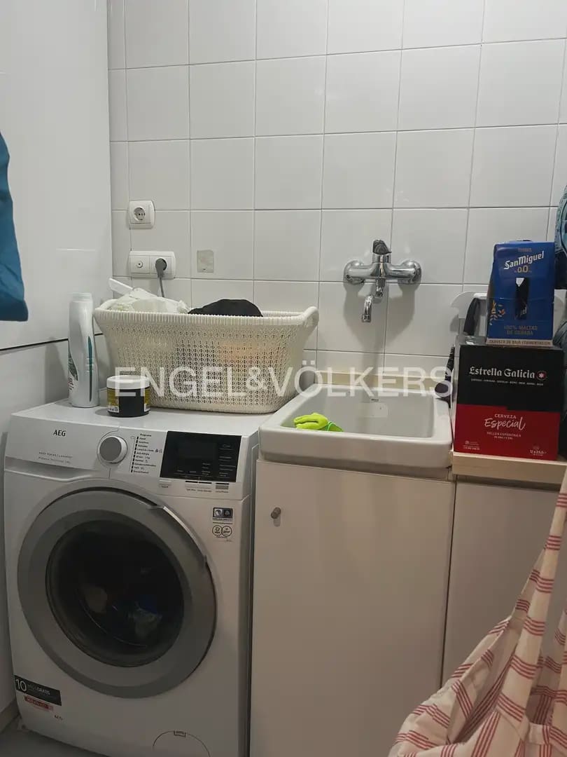 3 makuuhuone Asunto vuokrattavana paikassa Valencia kaupunki mukana 
autotalli - 2 300 € (Ref: 9897681)