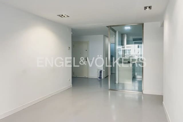 3 quarto Apartamento para arrendar em Exposicio, Valência cidade com garagem - 2 300 € (Ref: 9897681)