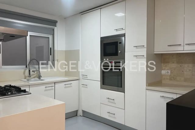 3 quarto Apartamento para arrendar em Exposicio, Valência cidade com garagem - 2 300 € (Ref: 9897681)