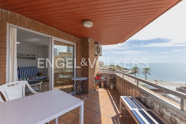 3 makuuhuone Asunto vuokrattavana paikassa Faro de Cullera, Cullera mukana uima-altaan 
autotalli - 2 500 € (Ref: 9897682)