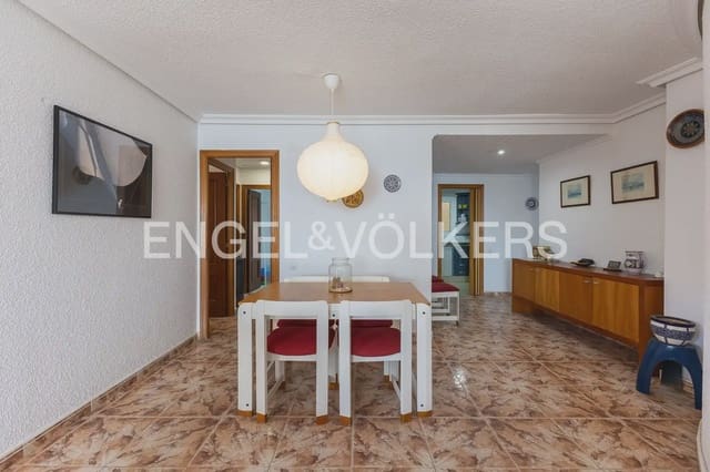 3 makuuhuone Asunto vuokrattavana paikassa Faro de Cullera, Cullera mukana uima-altaan 
autotalli - 2 500 € (Ref: 9897682)