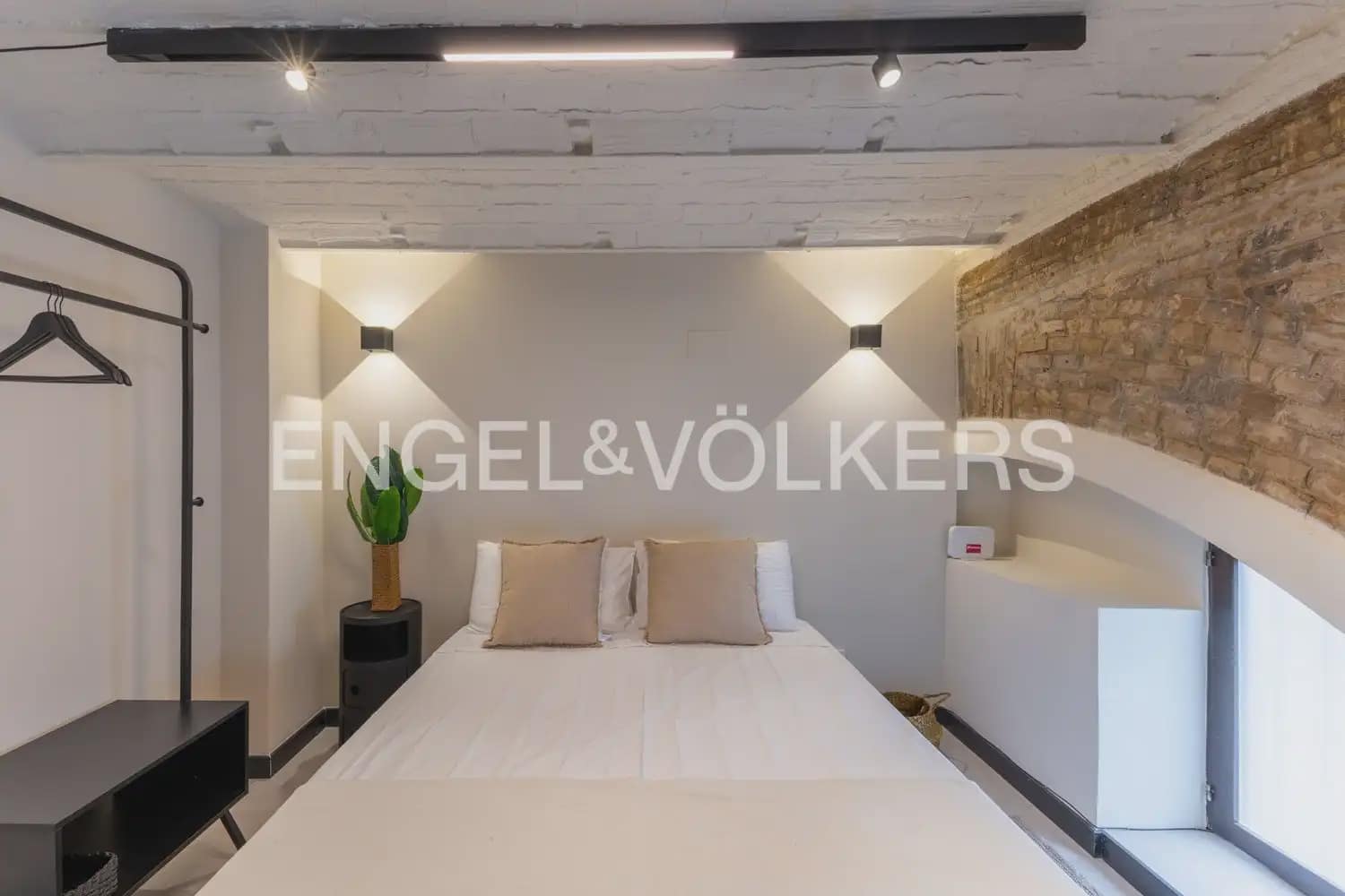 1 slaapkamer Flat te huur in Valencia stad - € 1.100 (Ref: 9897683)