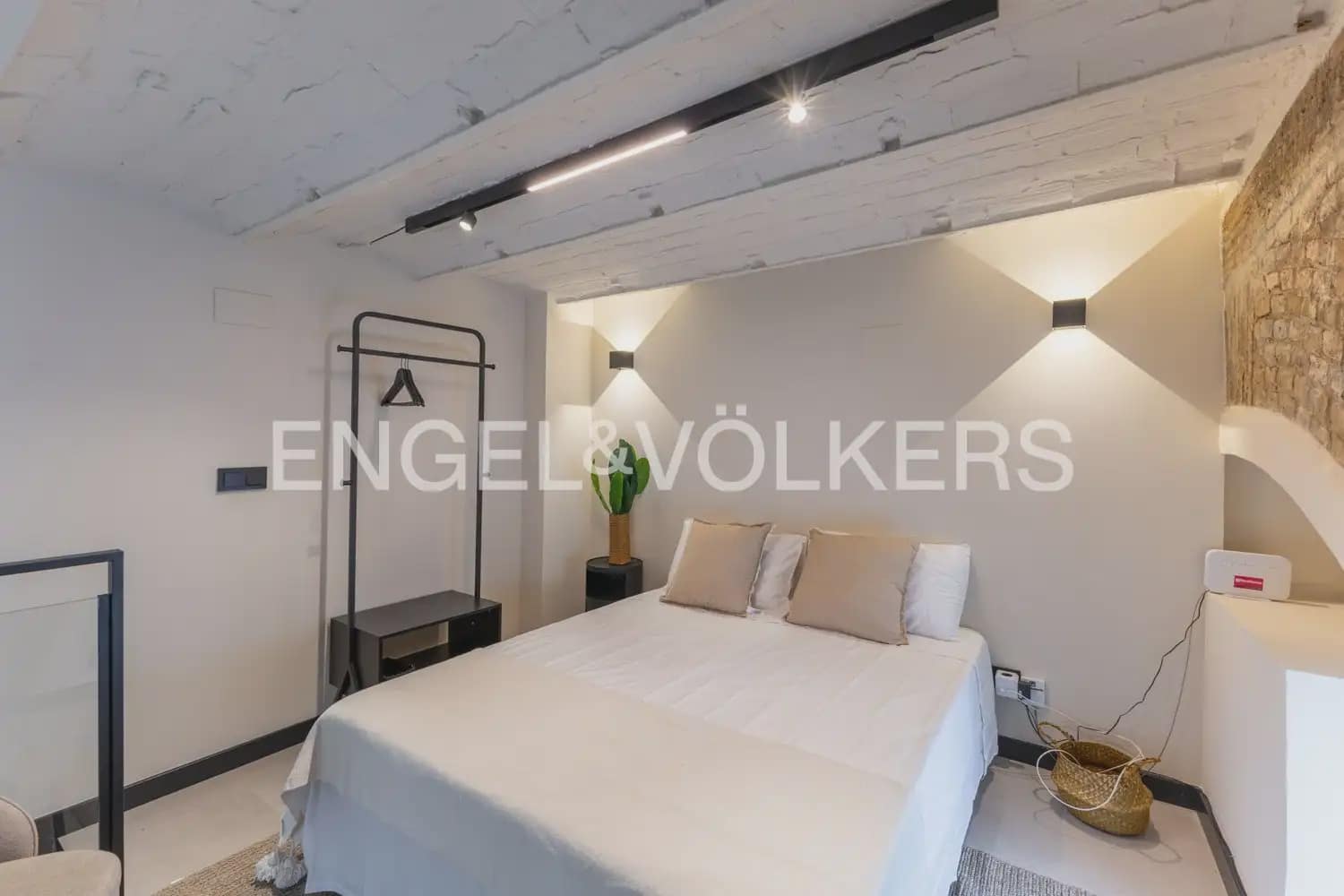 1 slaapkamer Flat te huur in Valencia stad - € 1.100 (Ref: 9897683)