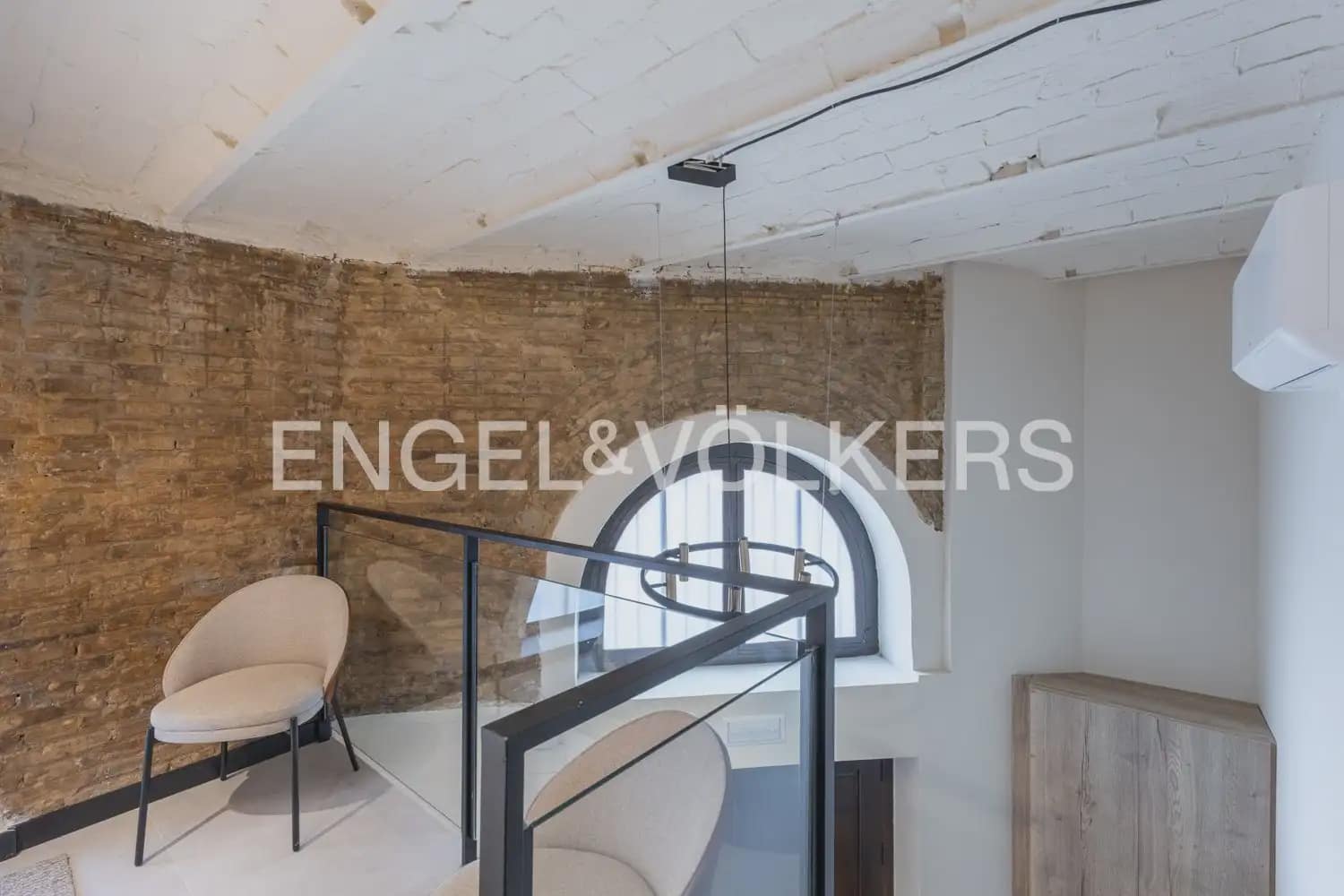 1 slaapkamer Flat te huur in Valencia stad - € 1.100 (Ref: 9897683)