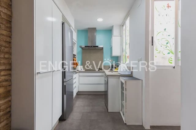 3 bedroom Flat for sale in El Pilar, Valencia city - € 395,000 (Ref: 9897685)