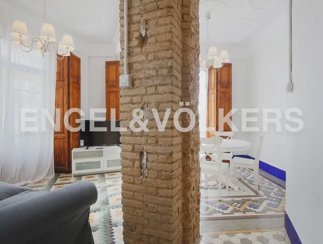 4 slaapkamer Flat te huur in El Carme, Valencia stad - € 2.200 (Ref: 9897686)