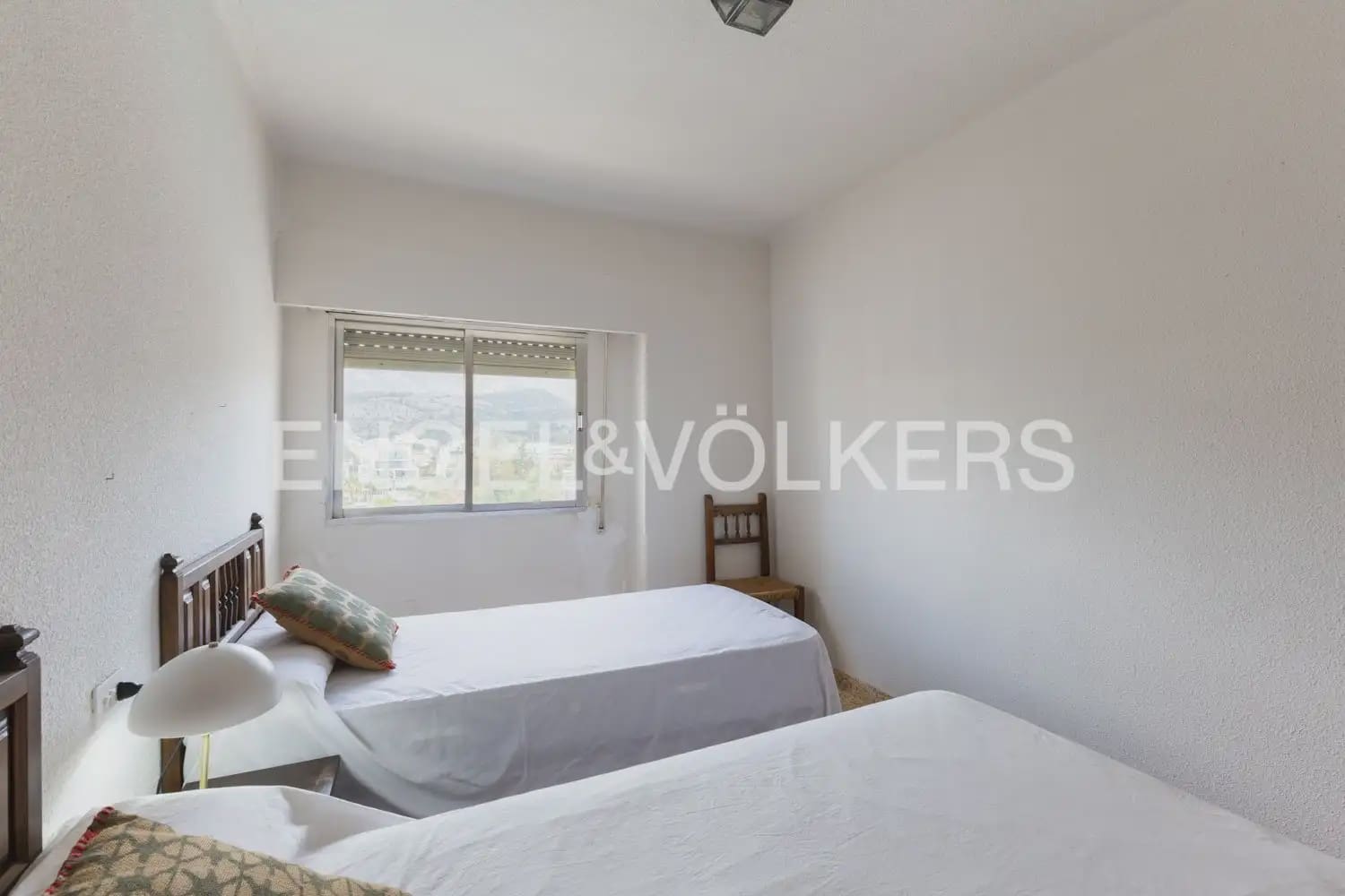 2 bedroom Flat for sale in Benicassim with pool garage - € 420,000 (Ref: 9897688)