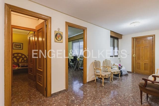 5 quarto Apartamento para venda em El Mercat, Valência cidade com garagem - 790 000 € (Ref: 9897690)