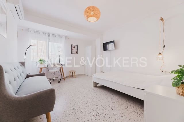 5 quarto Apartamento para arrendar em Cabanyal-Canyamelar, Valência cidade - 2 500 € (Ref: 9897691)