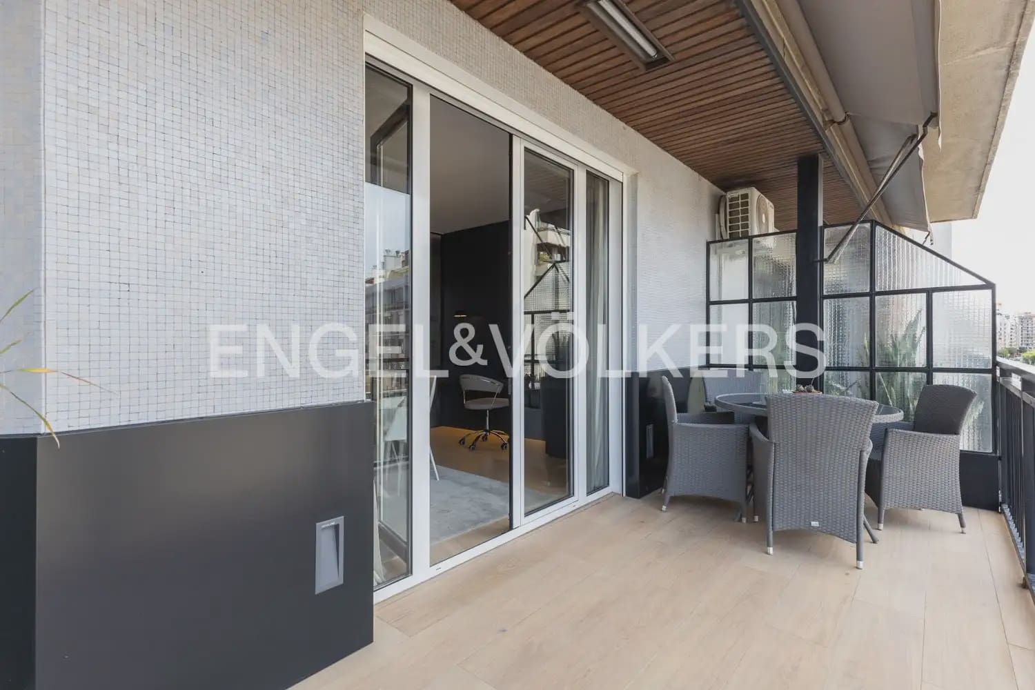 3 soveværelse Lejlighed til salg i Valencia by - € 1.900.000 (Ref: 9897694)