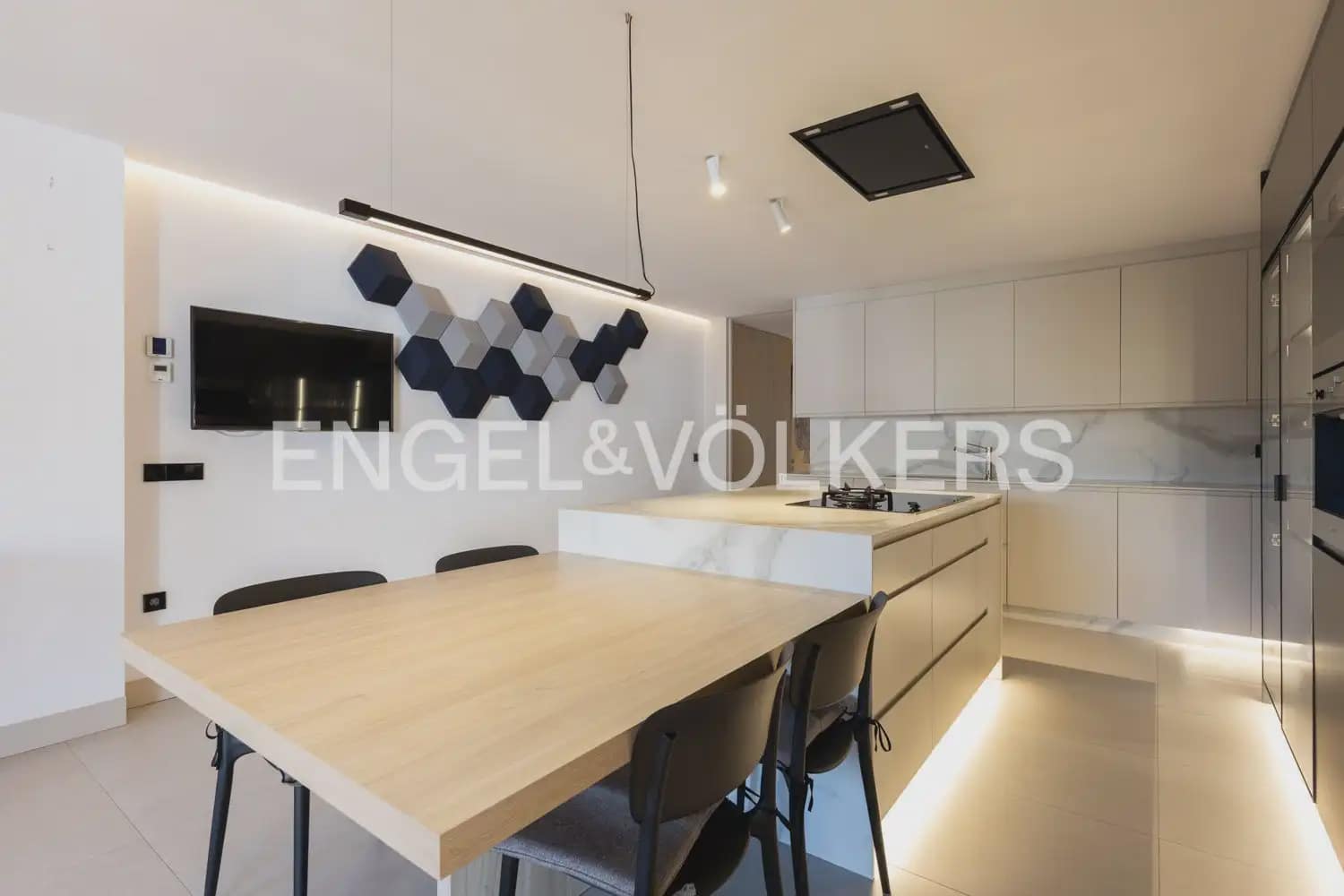 3 soveværelse Lejlighed til salg i Valencia by - € 1.900.000 (Ref: 9897694)