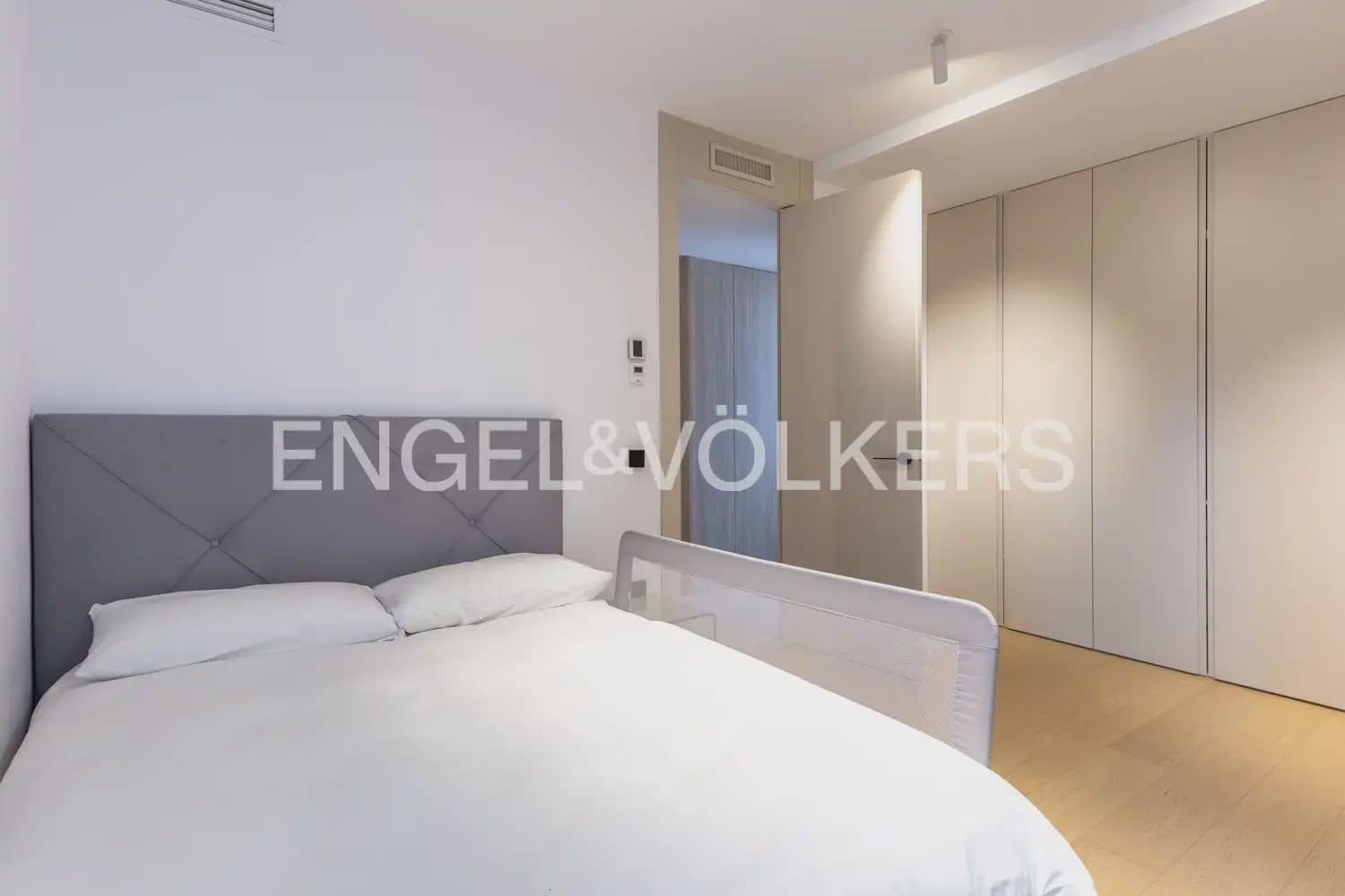 3 soveværelse Lejlighed til salg i Valencia by - € 1.900.000 (Ref: 9897694)