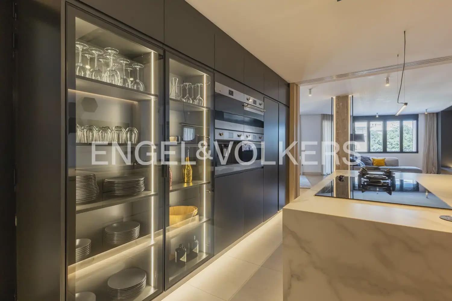 3 soveværelse Lejlighed til salg i Valencia by - € 1.900.000 (Ref: 9897694)