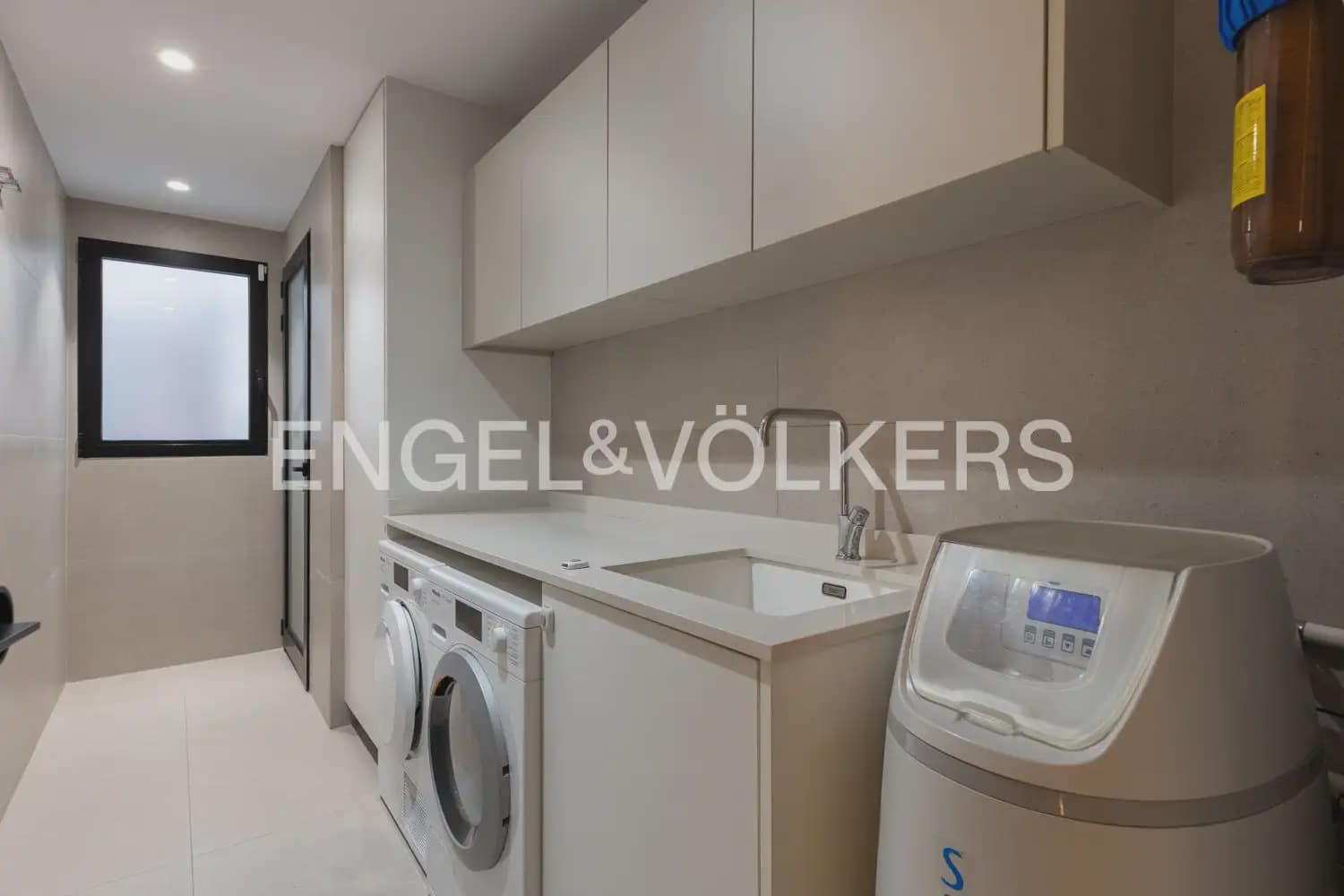 3 soveværelse Lejlighed til salg i Valencia by - € 1.900.000 (Ref: 9897694)