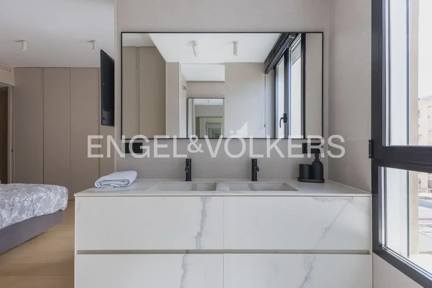 3 soveværelse Lejlighed til salg i Valencia by - € 1.900.000 (Ref: 9897694)