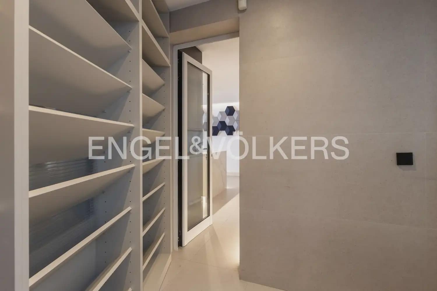 3 soveværelse Lejlighed til salg i Valencia by - € 1.900.000 (Ref: 9897694)