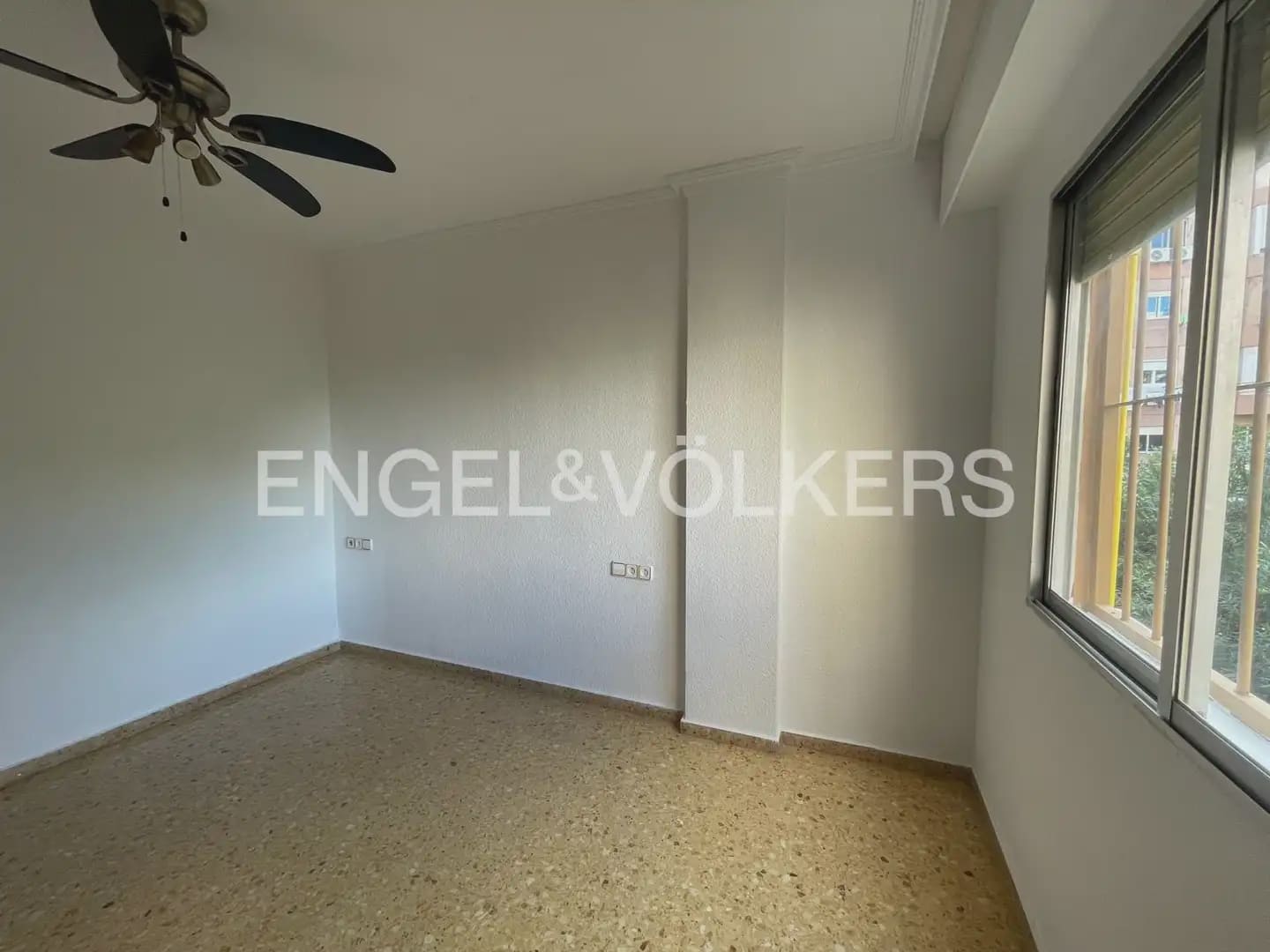 Appartement de 4 chambres à louer à Valence ville - 1 700 € (Ref: 9897696)