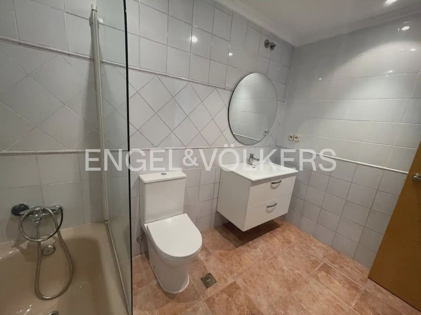 Appartement de 4 chambres à louer à Valence ville - 1 700 € (Ref: 9897696)