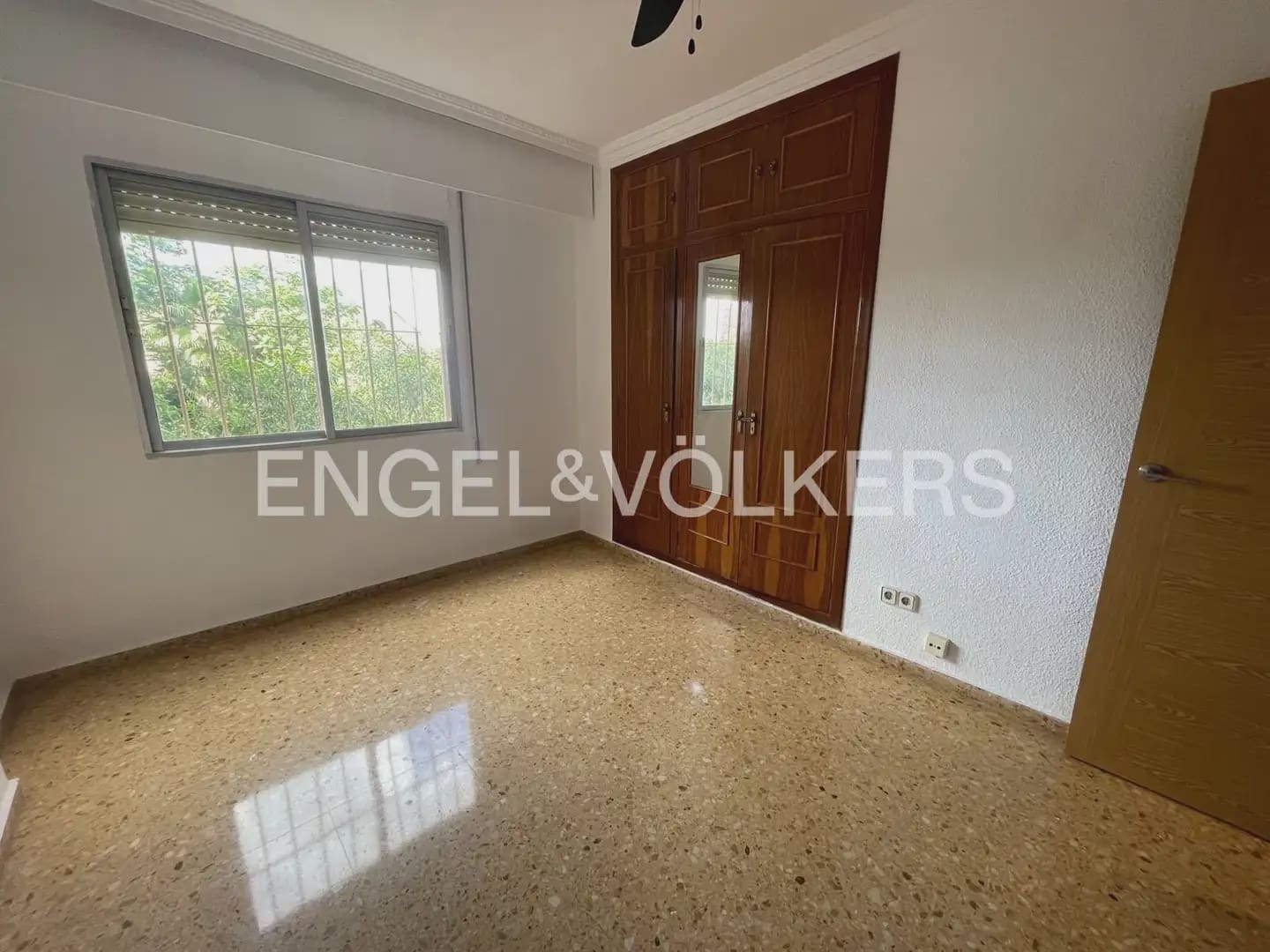 Appartement de 4 chambres à louer à Valence ville - 1 700 € (Ref: 9897696)