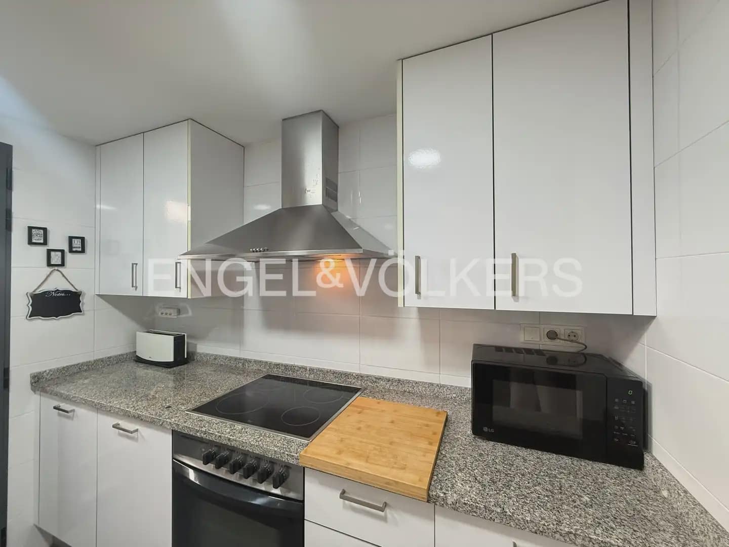 3 bedroom Flat for rent in Paiporta with garage - € 1,300 (Ref: 9897697)