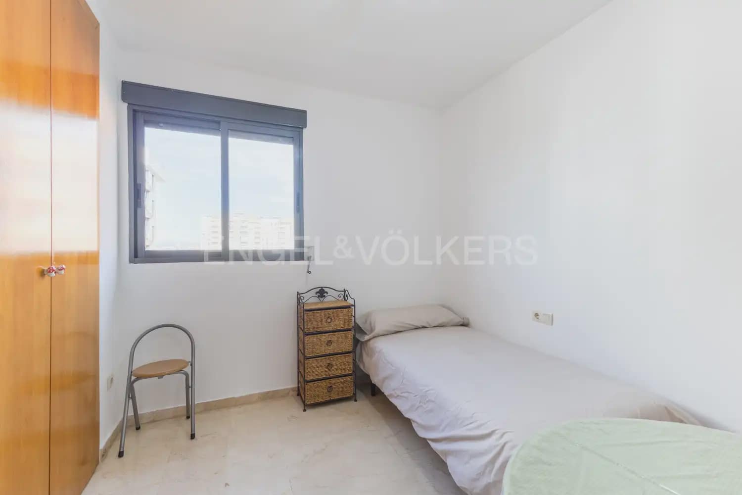 3 makuuhuone Asunto vuokrattavana paikassa Valencia kaupunki mukana uima-altaan 
autotalli - 2 000 € (Ref: 9897698)