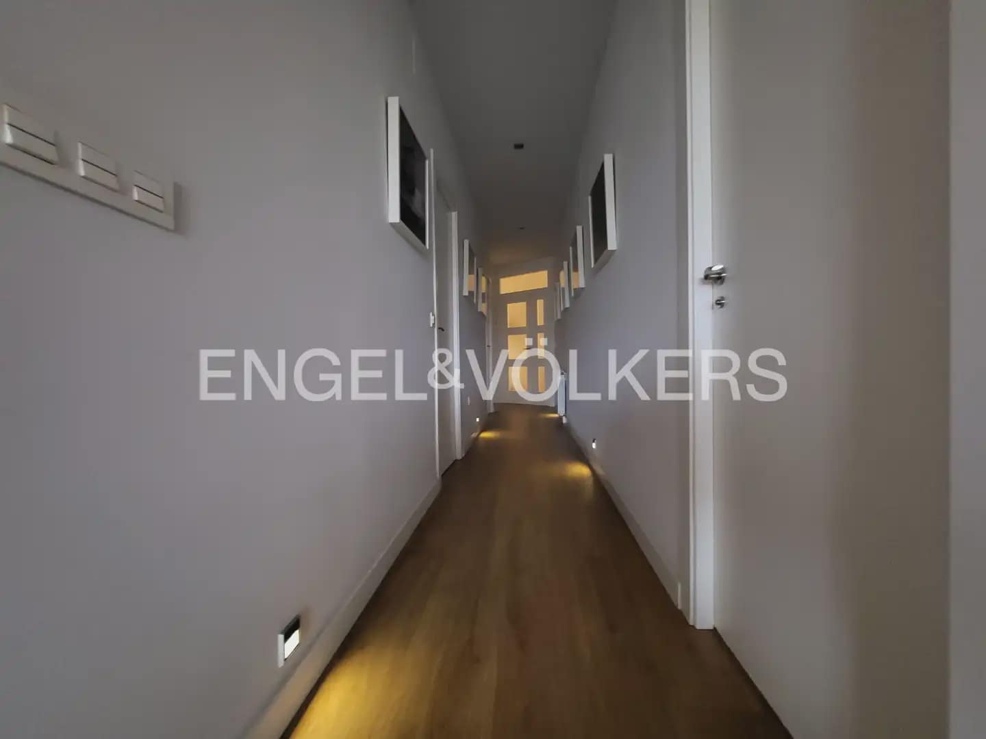 3 sypialnia Mieszkanie do wynajęcia w Miasto Walencja - 3 300 € (Ref: 9897699)