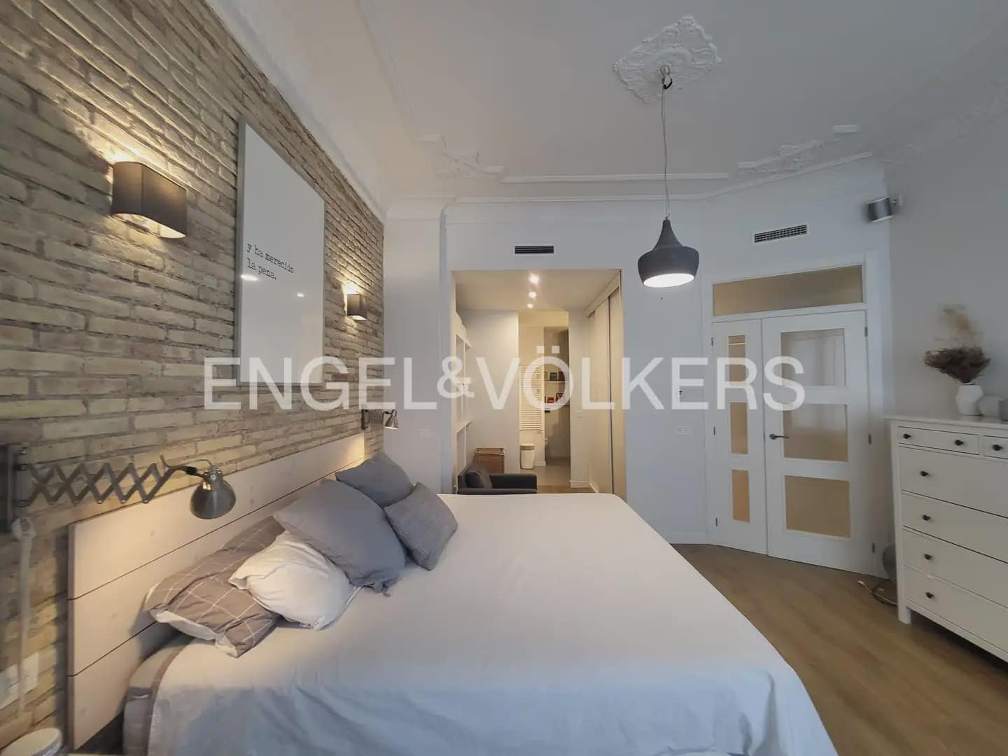 3 sypialnia Mieszkanie do wynajęcia w Miasto Walencja - 3 300 € (Ref: 9897699)